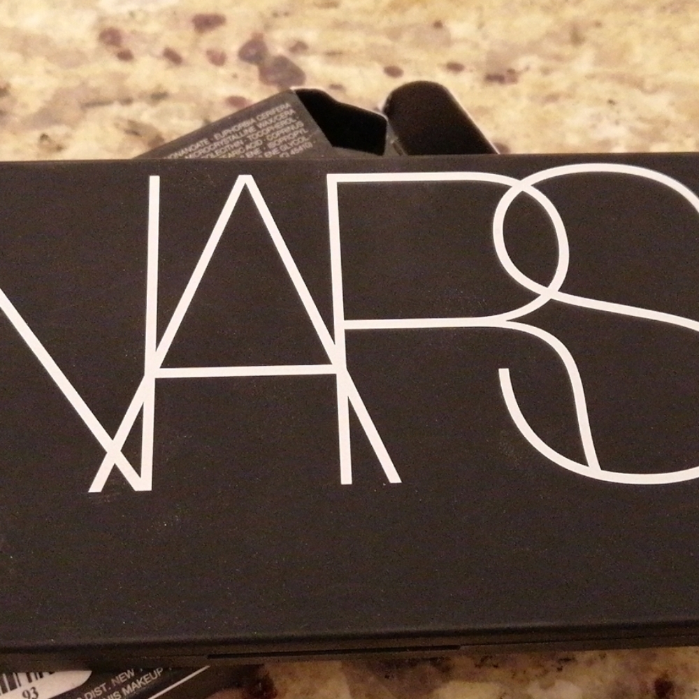 Nats Forget Me Not Audacious Lipstick Palette